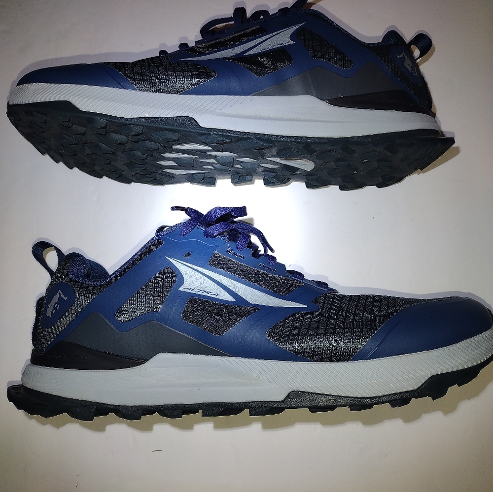 Altra shoe's 11